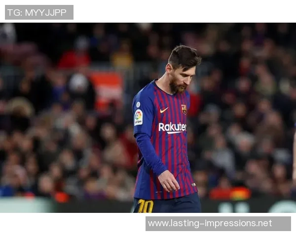 足球明星西服穿搭解析时尚魅力与运动气息的完美结合