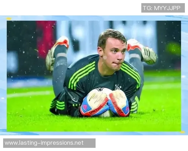 足球明星踢法全解析图集揭秘不同风格与技巧的精彩瞬间